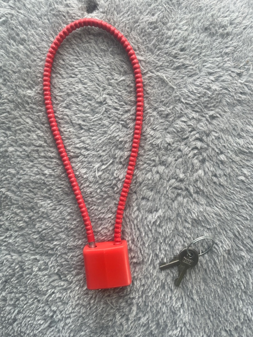 15” Coiled Cable Lock with Keys - Flexible Spiral Design